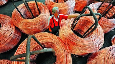 Cede la euforia por el cobre
