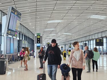 451 millones de personas viajaron en avión en 2023 en Latinoamérica y el Caribe