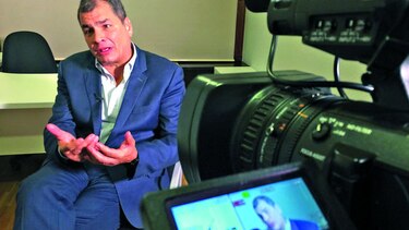 ‘Lenín debe explicar reunión con Manafort’