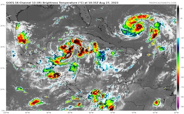 Intensas lluvias en Cuba, las cuales están asociadas a la tormenta tropical Idalia