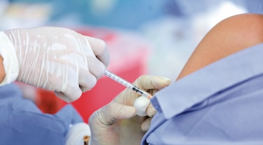 Autorizan al Minsa la compra de hasta 2 millones adicionales de vacunas a Pfizer; dosis cubrirían a menores de 18 años