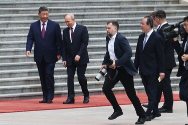Xi y Putin extienden el Tratado Bilateral de Buena Vecindad entre sus países