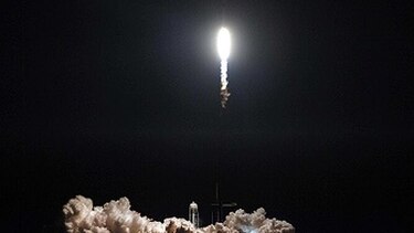 Nueva cápsula de SpaceX, en camino hacia la Estación Espacial Internacional