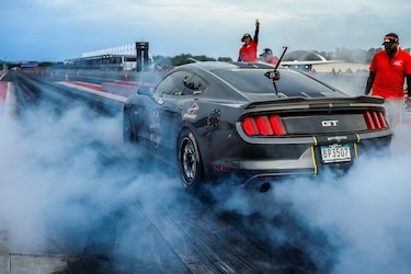 ¡Adrenalina Pura y Noche de Campeones en el Primer DRAG WAR NOCTURNO de Autódromo Panamá!