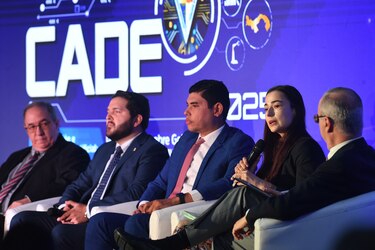 CADE 2025: en directo panel sobre luces y sombras en la era digital