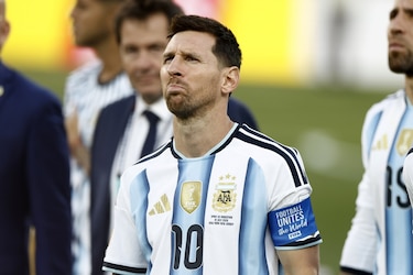 Messi anuncia su retiro de Argentina y dice: Es una decisión que dolió