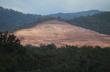 En trámite, 389 solicitudes para  explotación  minera