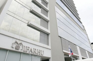Ifarhu condonará interés y 50% de deuda a prestatarios