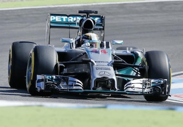 Piloto Lewis Hamilton, el más rápido en Alemania