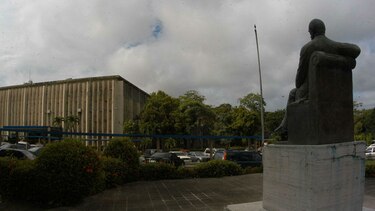 Formulan cargos a tres personas por lesión patrimonial en la Facultad de Odontología de la UP