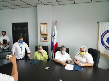 Afectados por jarabe envenenado logran acuerdo con el Minsa