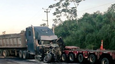 Colisión de camiones en la vía Centenario; tráfico congestionado
