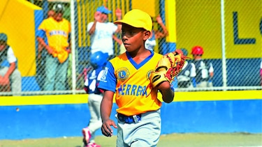 Este y Herrera, por el título