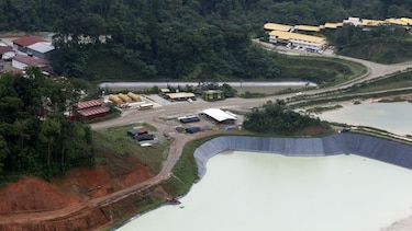 Ordenan  secuestro de los activos de Petaquilla Gold