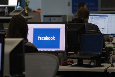 Brasil multa a Facebook con $1.6 millones por saga Cambridge Analytica