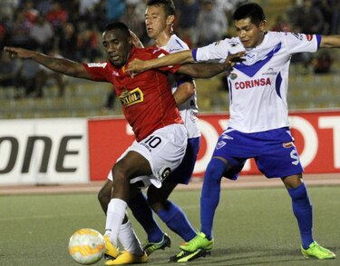 Luis Tejada firma por dos temporadas más con el Juan Aurich