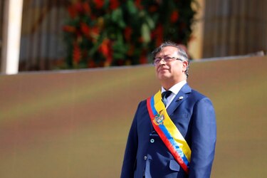 Gobierno colombiano confirma que el ELN, las disidencias de las FARC y el Clan del Golfo quieren negociar la paz