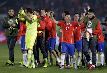 Chile enfrenta un dilema para la final ante Argentina: atacar o defender
