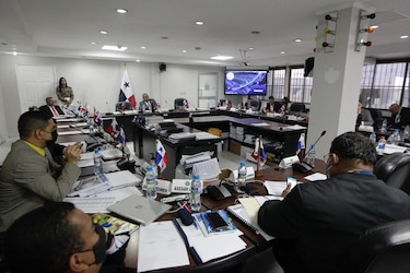 Los jefes de cuatro entidades sustentaron su presupuesto