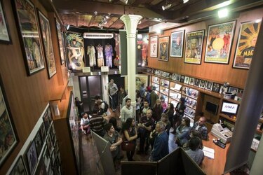 Nuevos talentos se lucen en Bienal de Arte Joven de Buenos Aires