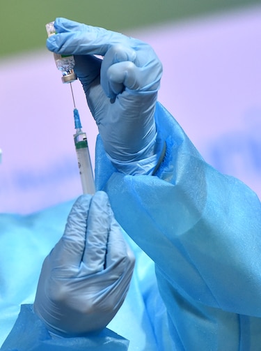 Regulador europeo continúa ‘firmemente convencido’ de los beneficios de la vacuna AstraZeneca
