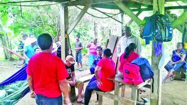 Grupo de nasos bloquea acceso a hidroeléctrica Bonyic