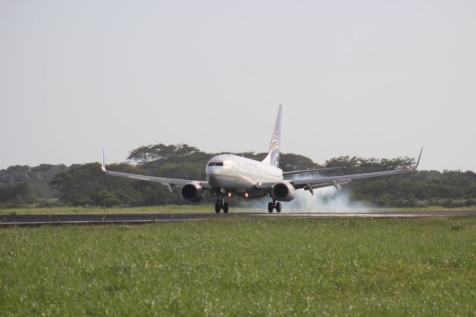 Fisuras y desprendimientos obligan a Tocumen a revisar sus pistas cada media hora