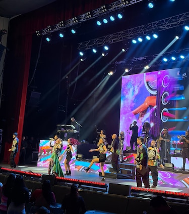 Gloria Trevi celebra con Panamá una noche de música, baile y euforia