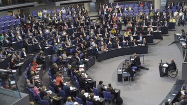 Radicales de Syriza rompen con Tsipras y forman un nuevo partido