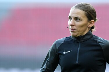 Stéphanie Frappart, primera mujer que arbitrará un partido de ‘Champions’ masculina