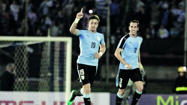 Uruguay sufre para derrotar a Ecuador