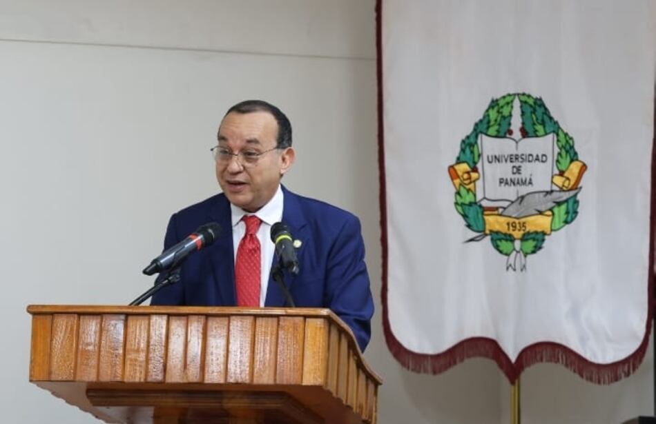 Rector de la Universidad de Panamá anuncia medidas tras agresión con martillo en protesta estudiantil
