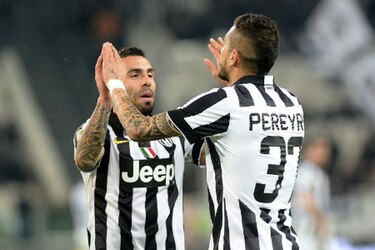 Juventus se consolida con dos goles argentinos