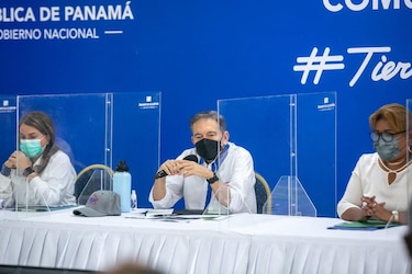Vacunarán a mayores de 16 años en Bocas del Toro, Herrera y Los Santos; ‘Se hará un barrido’, dijo Cortizo