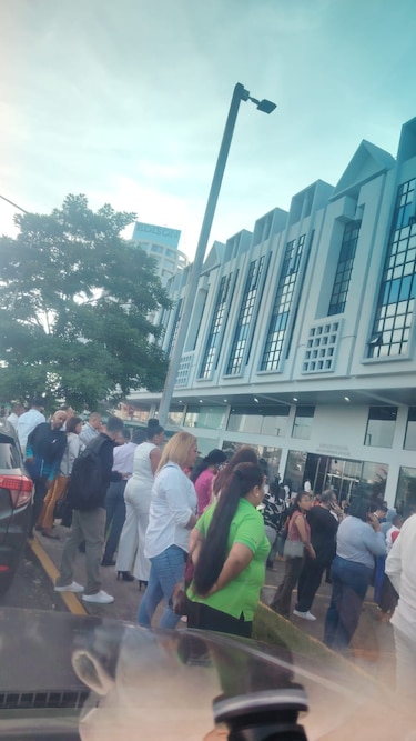 Fuerte terremoto sacude a Colombia y se siente en Panamá