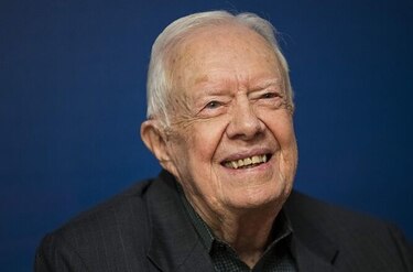 Expresidente Jimmy Carter internado por procedimiento para liberar presión cerebral