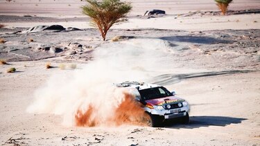 Culmina trazado del rally Dakar 2020 en desierto saudí