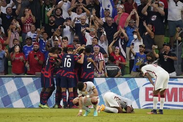 Estados Unidos finalista de la Copa Oro al ganar 1-0 a Catar