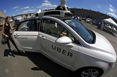 Uber estrena primeros taxis que se manejan sin conductores; Subimos a uno y así se siente el viaje