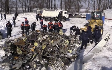 Caja negra de avión estrellado en Rusia incrimina a sensores de velocidad