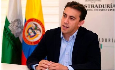 Autoridad electoral desiste de pedir recuento de votos en Colombia