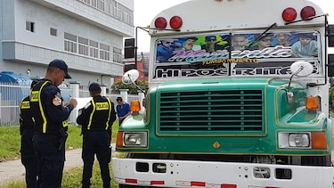 Cinco buses fueron sacados de circulación tras operativo de la ATTT
