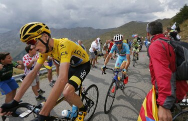 Froome mantiene liderato en el Tour, pero Quintana lo presiona