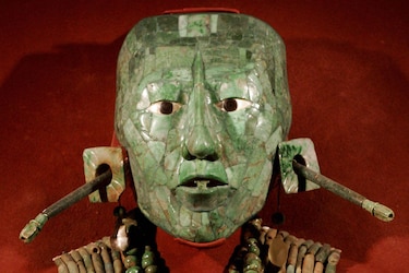 Cinco de los tesoros más bellos del mundo que intentaron robar del Louvre y otros museos