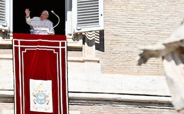 El papa Francisco recuerda que la Iglesia debe acoger a parejas convivientes y divorciados