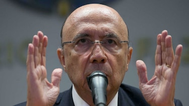 Brasil: ministro de Economía anuncia cortes de gastos; mantiene programas sociales