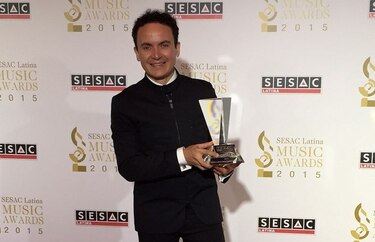 Fonseca sigue mezclando ritmos en su nuevo trabajo discográfico
