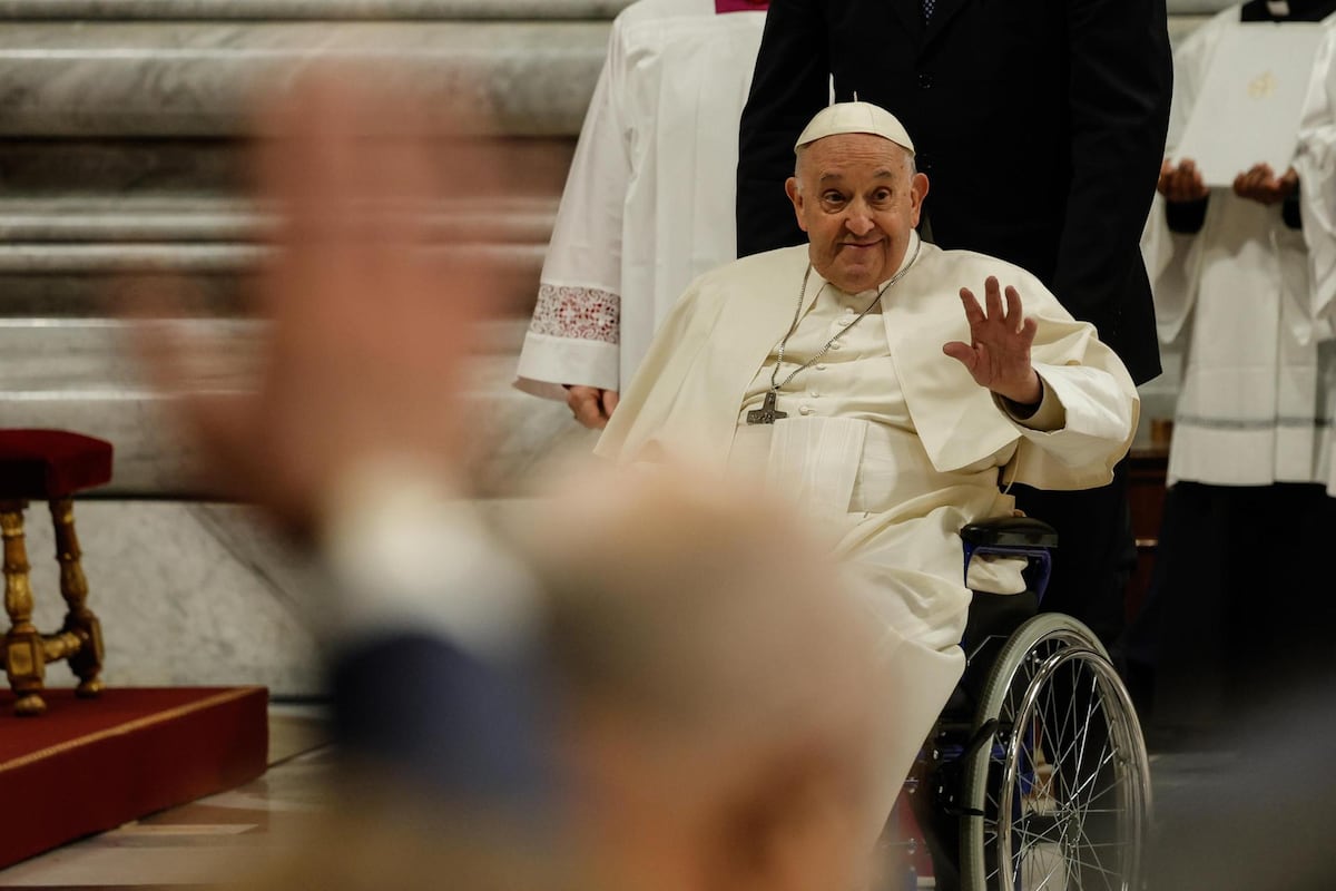 El papa presidió la Vigilia y recordó a los pueblos destruidos por el ...