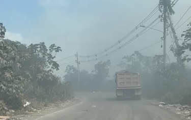 Implementan medidas de control vial ante incendio en el vertedero de cerro Patacón