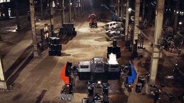 Robot gigante estadounidense vence a su rival japonés